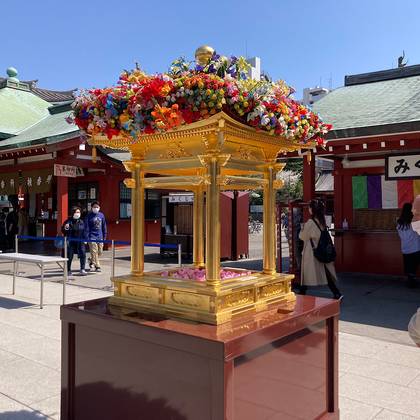 浅草寺とお花まつり